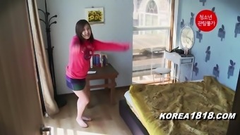 KOREA1818.COM - Home Alone Teen Girl Korean