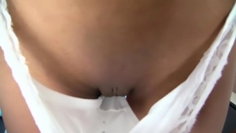 Brown skin bubble butt on 18 yr old Thai teen creampie
