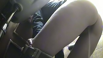 Curvy white stranger lady shows her big booty on hidden voyeur cam