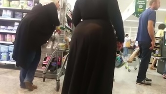 Big Booty Arab Hijabi Chick