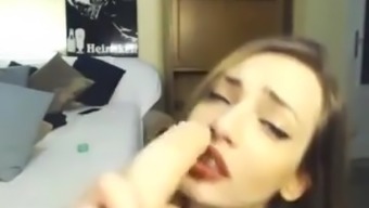 Beautiful Webcam Deepthroat and Anal Fisting