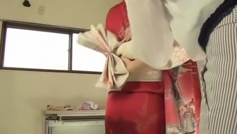 Subtitles Japanese kimono pee desperation fail