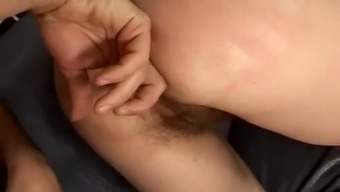 Hairy saggy mature ass fucked and squirting