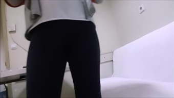 teen girl sexy ass and cameltoe in  pants