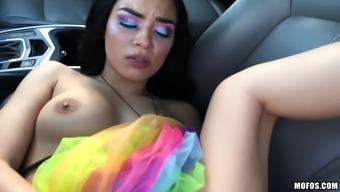 19yo maya bijou enjoys hardcore pussy fucking in a car