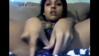 A Desi nude girl plying on webcam.