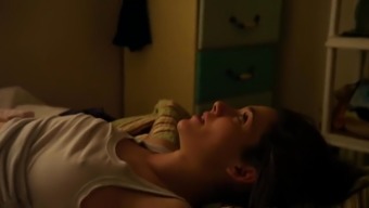 Emmy Rossum - Shameless (S01E08)