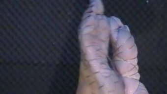 Bianca's wet feet in wires