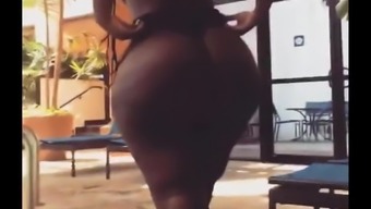 Phat ass in swimming suit