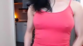 Wet Korean Girl Orgasm On Webcam