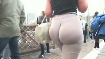 Insane Jiggly Pawg Wobble! Bubble Butt Cheeks Clapping