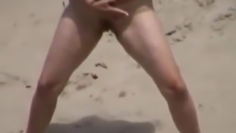 Voyeur - Sex on Nude Beach