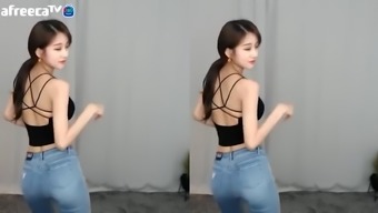 Korean girl striptease