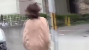 Naughty Japanese cuties pissing in the streets
