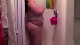 Sexy BBW Stripping in the shower - CassianoBR