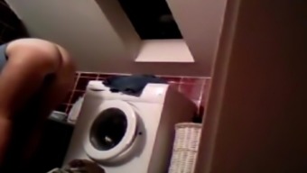 spying my polish mom in bathroom