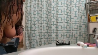 Asian Houseguest has NO IDEA she's gonna be on pornhub - bathroom spy cam