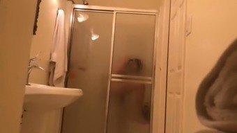 Spying My New Girlfriend Taking Shower (Real)
