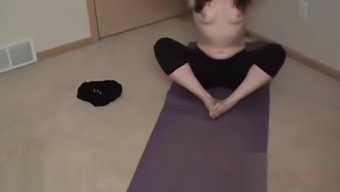 [Cock Ninja Studios]Spying On Big Sister Doing Yoga Finger Fuck
