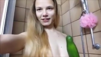 Skinny teen show of her big clit and lips in the shower