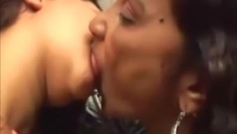 Kiss mom
