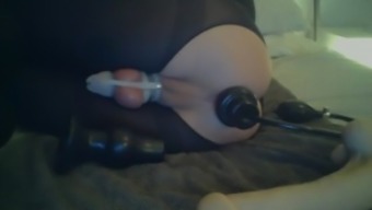 Sissy using inflatable buttplug
