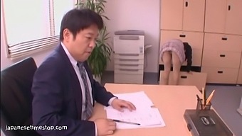 Guy stops time and fuck girls in the office pantyhose grooping