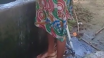 nathali sri lankan girl gets bath outside