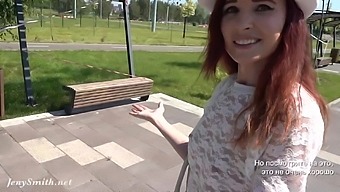Jeny Smith flashes her pussy in public park
