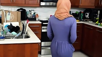 Beautiful hijab girl steal some money from her boss