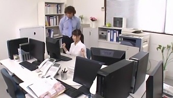 Quickie fucking in the office with irresistible Ayami Shunka