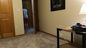Stepdaughter fucks dad while mom is away and gets pregnant
