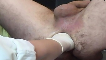 German mature Fist Guy anal and needle his penis painful