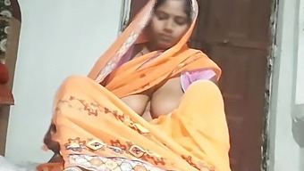 Sexy and sweet bhabhi fingering her cremie pussy and fucked hard