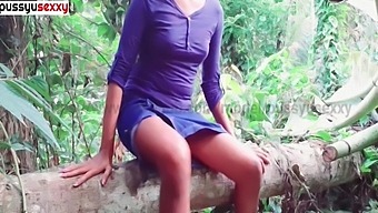Sri Lankan Collage Girl Outdoor Sex In Jungle