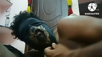 Novel sex with Tamil hot wife in a saree part 2