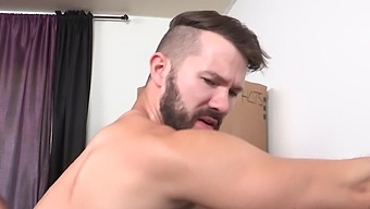 Handsome gay dude enjoys while receiving a nice blowjob - HD