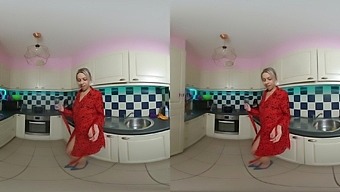 Playing in the Kitchen - PIPVR