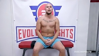 Spencer Bradley in Naked Sex Fight against Shawn Fox, sucks cock