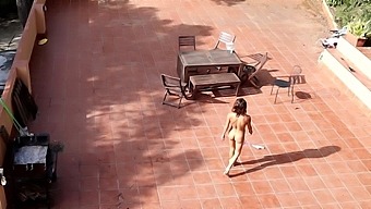 Teen couple's naked game in the backyard: a public display of their sexual prowess