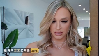 Brazzers' Emma Hix Gets Her Fix from the Hot Plumber