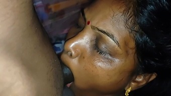 Indian pornstar gets her panis milked and facial cumshot in hardcore video