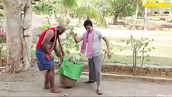 Indian maid gets her ass pounded by a gardener