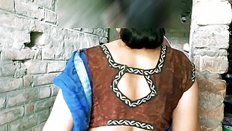 Watch the hottest Indian MILF get hardcore in high definition