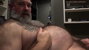 Gay Daddy Bear pleasures himself
