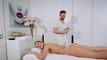 Czech beauty Alexis Crystal gets a sensual massage and a mind-blowing blowjob