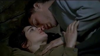 Rachel Weisz's stunning ass and hardcore sex in Enemy at the Gates