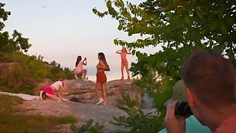 Hiking with a beautiful group of fuckers: Elise Moon's outdoor group sex