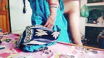 Bhabhi Ankita rides and sucks her boyfriend's cock in this steamy video