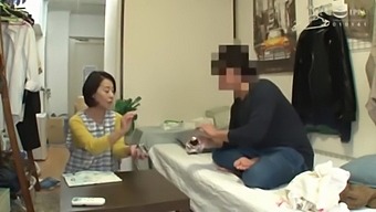 Asian aunt gives a blowjob and gets creampied